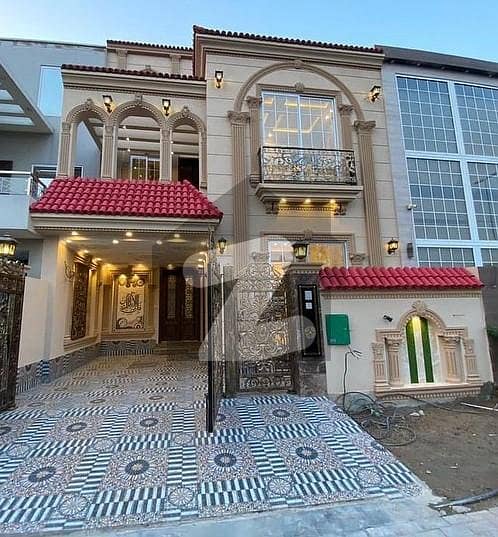 5 MARLA BRAND NEW HOUSE FOR SALE IN DHA 9 TOWN LAHORE