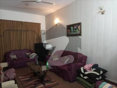 7.5 Marla Single Story House For SALE In Johar Town Hot Location