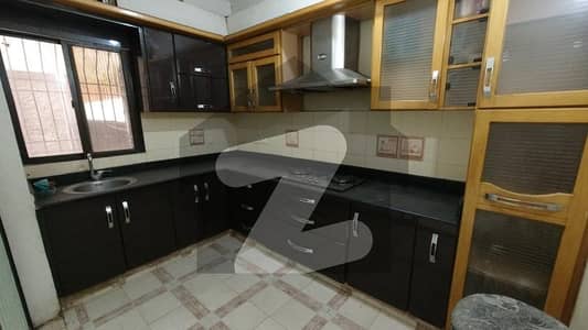 A Stunning Prime Location Flat Is Up For Grabs In Gulshan-E-Iqbal - Block 13/A Karachi