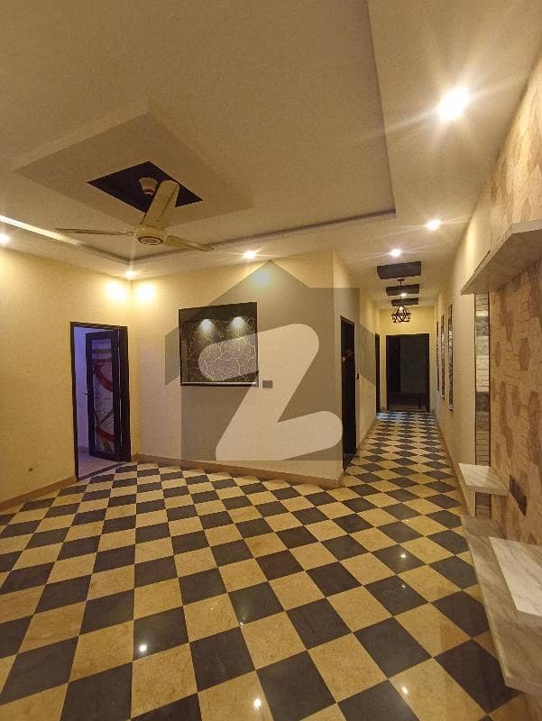 لاہور میڈیکل ہاؤسنگ سوسائٹی لاہور میں 5 کمروں کا 8 مرلہ مکان 2.7 کروڑ میں برائے فروخت۔
