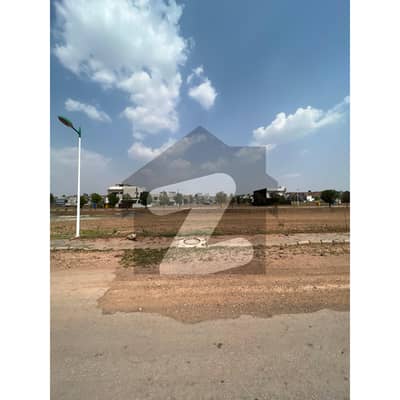 10 Marla Plot For Sale In L - Block, Bahria Town Phase 8.