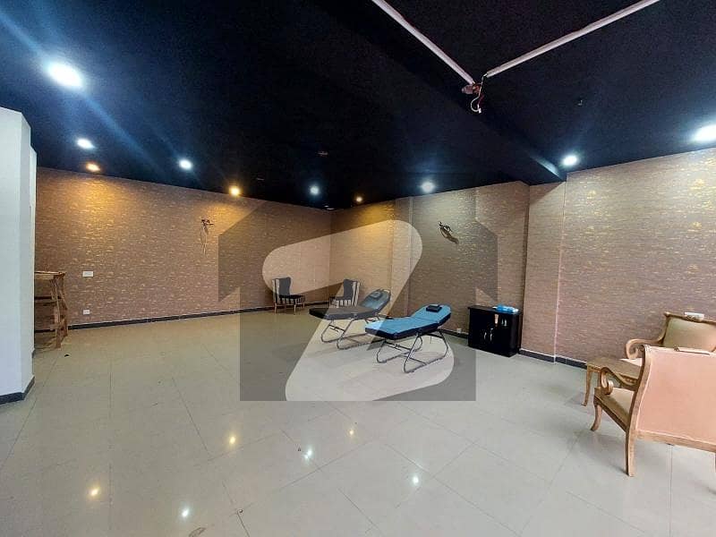 4 Marla Floor With Lift And Decent Interior Available For Rent In DHA Lahore