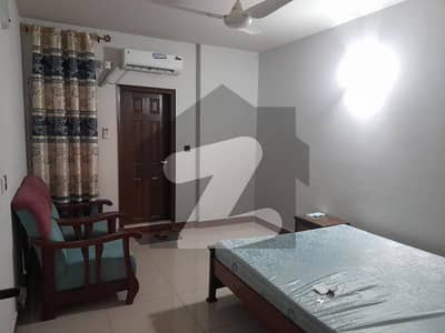 کلفٹن ۔ بلاک 2 کلفٹن,کراچی میں 3 کمروں کا 7 مرلہ فلیٹ 1.0 لاکھ میں کرایہ پر دستیاب ہے۔