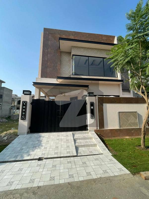 5 Marla Brand New Full Luxury House Available For Sale In DHA Phase 9 Town