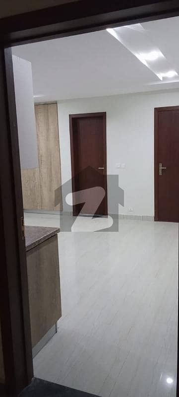 studio apartment available for sall in Gulberg highest