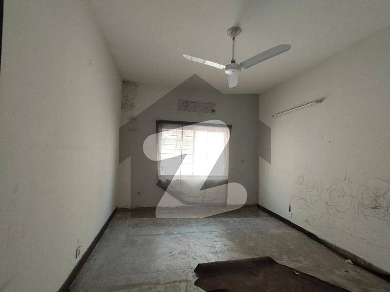 عسکری 1 عسکری,لاہور میں 3 کمروں کا 10 مرلہ فلیٹ 70.0 ہزار میں کرایہ پر دستیاب ہے۔