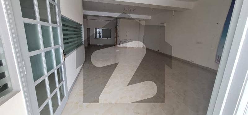 1800 Sq Ft 2nd Floor Office Available For Rent In DHA RAYA Commercial