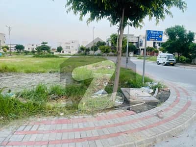10 Marla Plot For Sale In Top City A Block