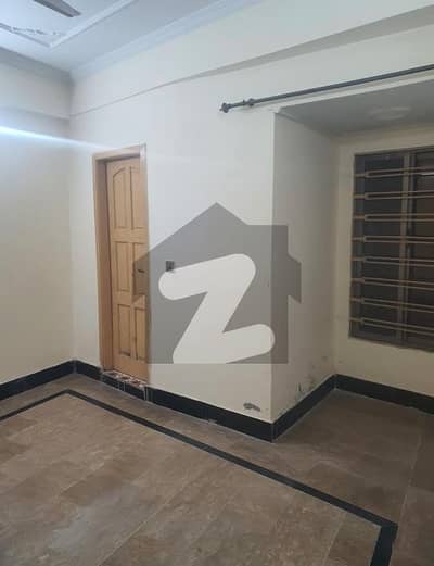1bed family flate for rent in pwd