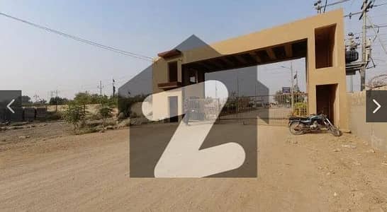 A Well Designed House Is Up For Sale In An Ideal Location In Karachi
