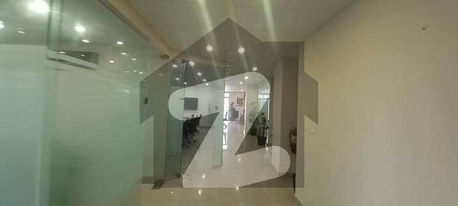 شاہراہِ فیصل کراچی میں 11 کمروں کا 1 کنال دفتر 28.0 کروڑ میں برائے فروخت۔