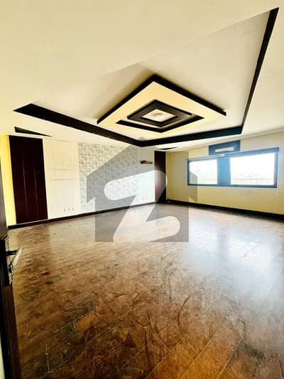 1800 Sq Ft Office Space In Bukhari Commercial Near Main Ittehad Road