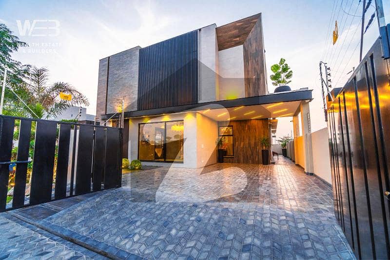 Amazing Designed With Modern Interior 1 Kanal Villa In Phase 5 For Sale