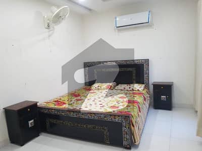 1 BED FURNISHD APARTMENT FOR RENT IN BAHRIA TOWN LAHORE