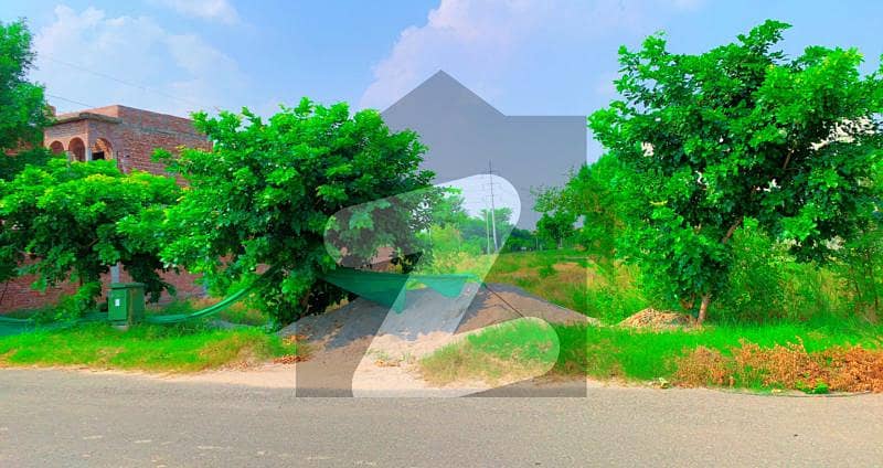 20 Marla Plot no Near ( 424 ) In Block ( S ) Surrounding Houses Reasonable Price For Sale DHA Lahore Phase 7