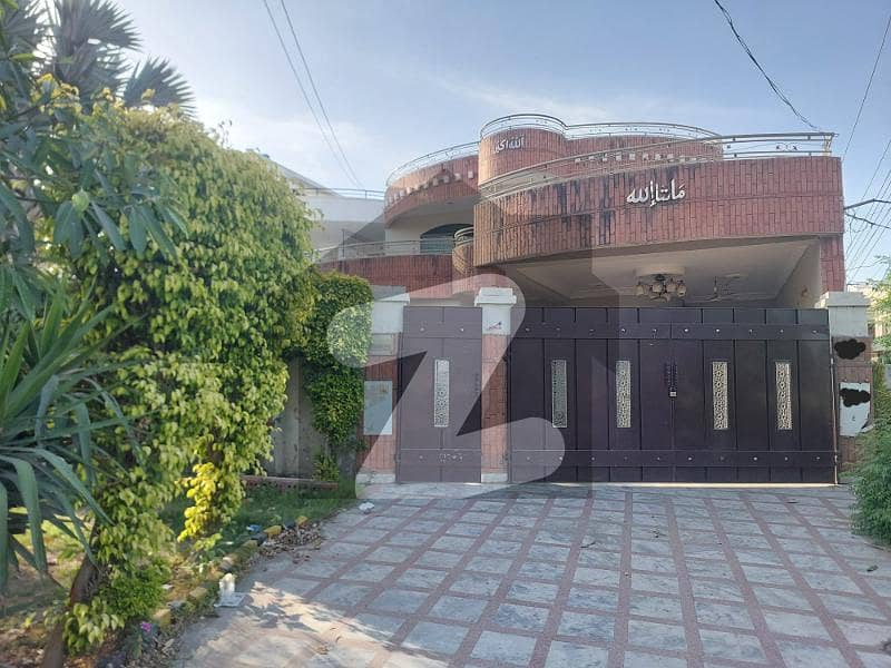 1 Kanal Corner Semi Commercial House For SALE In Johar Town Phase 2 Near To Emporium Mall