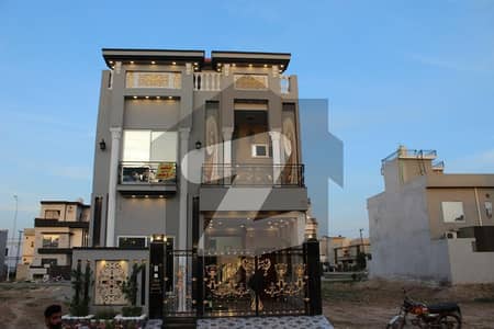 5 Marla Spenish House For Sale In Rose Block Park View City Lahore