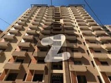 FLAT FOR RENT 1400 SQ. YARDS 4TH FLOOR WITH LIFT/PARKING/GENERATOR SHAHEED MILLAT ROAD