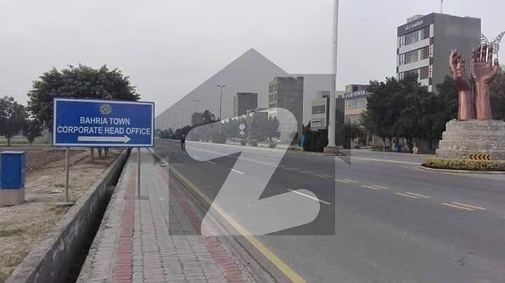 Bahria orchard plot no 208#C near commercial mosque & Bahria office for sale