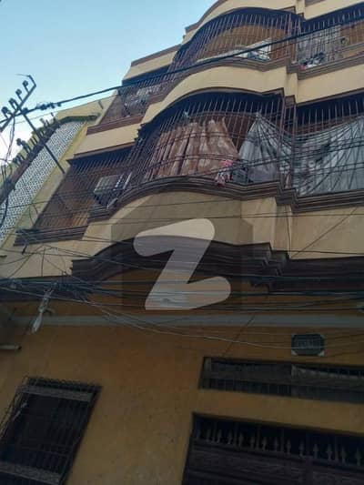 دستگیر کالونی کراچی میں 10 کمروں کا 5 مرلہ مکان 3.5 کروڑ میں برائے فروخت۔