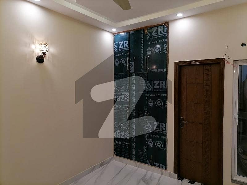 پاک عرب ہاؤسنگ سوسائٹی لاہور میں 3 کمروں کا 3 مرلہ مکان 1.25 کروڑ میں برائے فروخت۔