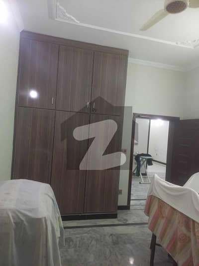 غوری ٹاؤن فیز 5 غوری ٹاؤن,اسلام آباد میں 4 کمروں کا 5 مرلہ مکان 60.0 ہزار میں کرایہ پر دستیاب ہے۔