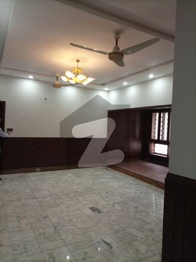ویسٹریج راولپنڈی میں 7 کمروں کا 1 کنال مکان 10.5 کروڑ میں برائے فروخت۔