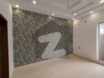ماڈل سٹی ون کینال روڈ,فیصل آباد میں 3 کمروں کا 5 مرلہ مکان 1.75 کروڑ میں برائے فروخت۔