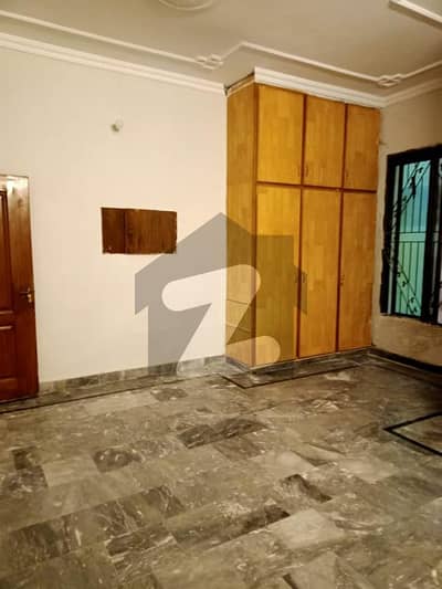 Johar Town Phase 1 Block F 2 12 MARLA Upper Portion 3 Bedroom