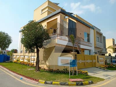 بحریہ نشیمن ۔ زِنیا بحریہ نشیمن,لاہور میں 3 کمروں کا 8 مرلہ بالائی پورشن 35.0 ہزار میں کرایہ پر دستیاب ہے۔