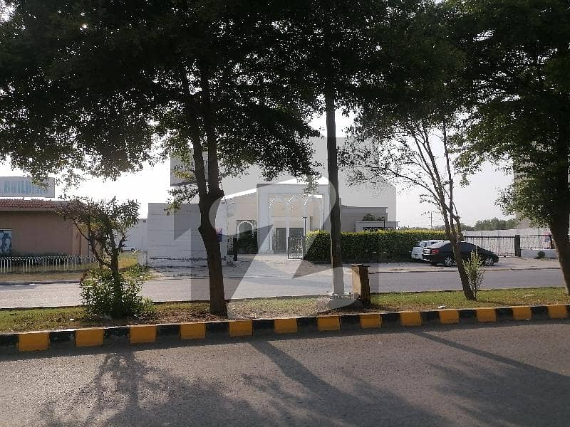 10 Marla Residential Plot In Paragon City - Imperial 1 Block Is Best Option