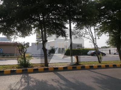 امپیریل گارڈن ہومز پیراگون سٹی,لاہور میں 1 کنال رہائشی پلاٹ 3.5 کروڑ میں برائے فروخت۔