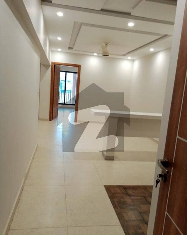 Bahria Enclave Islamabad Sector H The Galleria Three Bed Gold Outer Face Appartment for Sale
