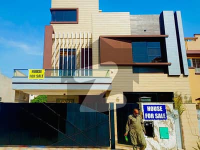 Overseas B Block 10 Marla House For Sale In Bahria Town Lahore