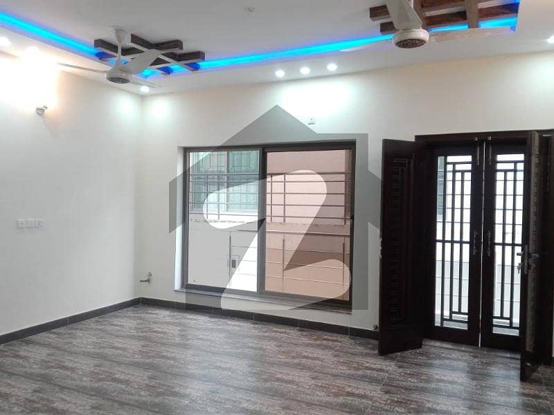 1 Kanal Upper Portion Situated In CDECHS - Cabinet Division Employees Cooperative Housing Society For rent
