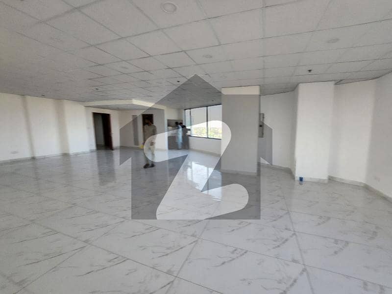 1400 Sq Ft Brand New Office For Rent Prime Location Of Gulberg