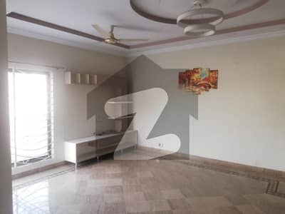 8 MARLA LIKE A NEW UPPER PORTION FOR RENT IN ALI BLOCK BAHRIA TOWN LAHORE