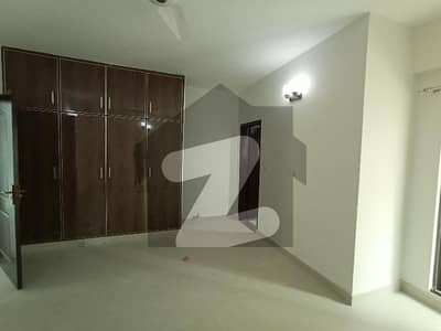 Airport View Good Condition Near To Jalal son's 3 bed Apartment Available For Sale