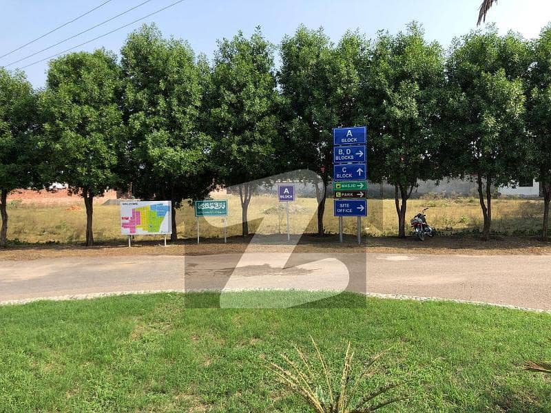 برکی روڈ کینٹ,لاہور میں 4 کنال رہائشی پلاٹ 1.4 کروڑ میں برائے فروخت۔