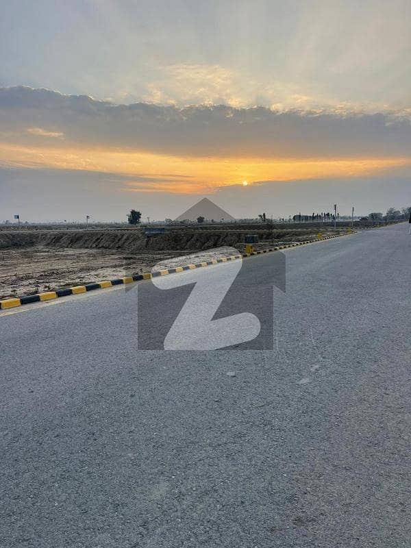 Ghazi Road Flat For Sale
