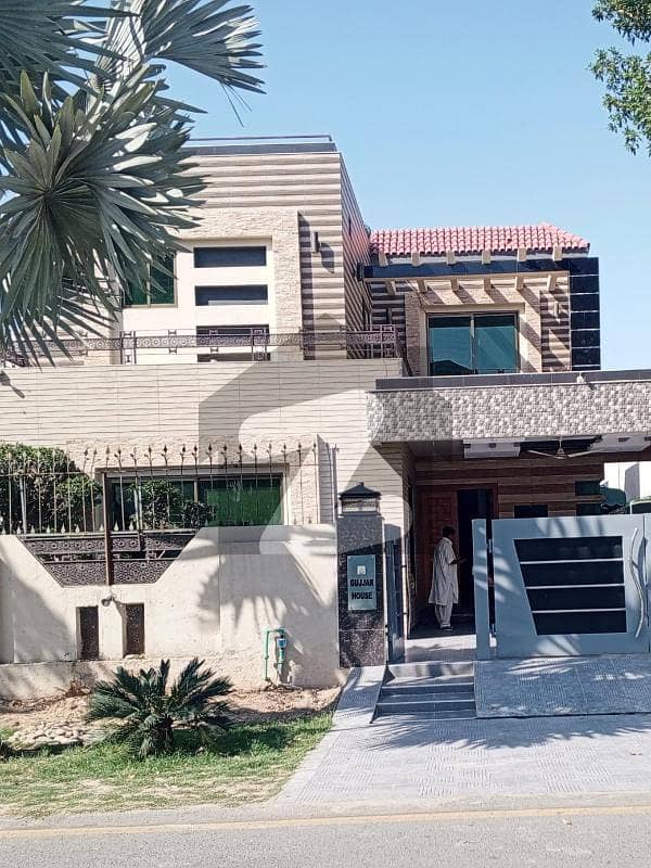 10 Marla Full House Available For Rent In DHA Phase Lahore