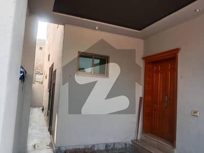 ڈی ایچ اے فیز 5 - بلاک ڈی فیز 5,ڈیفنس (ڈی ایچ اے),لاہور میں 3 کمروں کا 5 مرلہ مکان 85.0 ہزار میں کرایہ پر دستیاب ہے۔