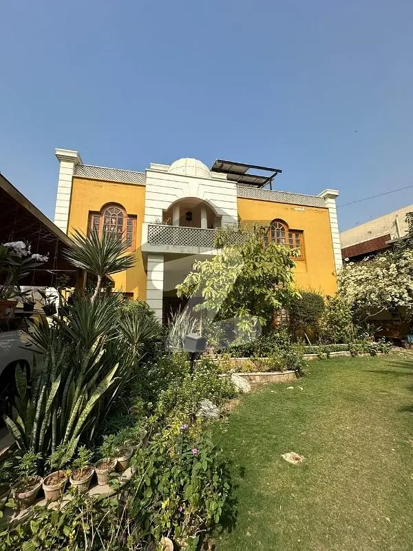 Ideally Located Prime Location House Of 1000 Square Yards Is Available For sale In Karachi