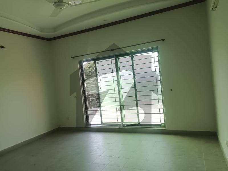 Kanal Lower Locked Upper Portion Available For Rent In GG Block DHA Phase 4