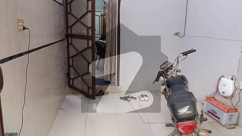 رفیع گارڈن شاہ فیصل ٹاؤن,کراچی میں 8 کمروں کا 5 مرلہ مکان 1.35 کروڑ میں برائے فروخت۔