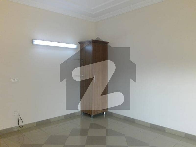 مارگلہ ویو ہاؤسنگ سوسائٹی ڈی ۔ 17,اسلام آباد میں 3 کمروں کا 5 مرلہ فلیٹ 35.0 ہزار میں کرایہ پر دستیاب ہے۔