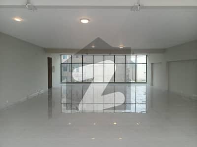 Main khy e ittahed ,2000sqft office space
