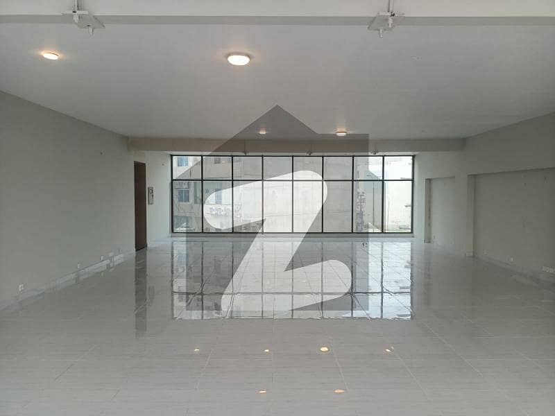 Main khy e ittahed ,2000sqft office space