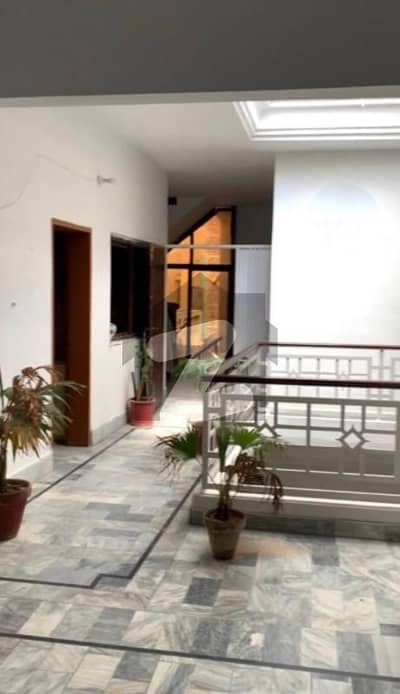 Double Unit House Available For Sale In Saddar Cant