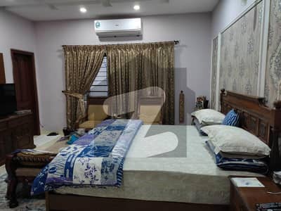بحریہ ٹاؤن - اوورسیزبی بحریہ ٹاؤن اوورسیز انکلیو,بحریہ ٹاؤن,لاہور میں 5 کمروں کا 1 کنال مکان 6.25 کروڑ میں برائے فروخت۔